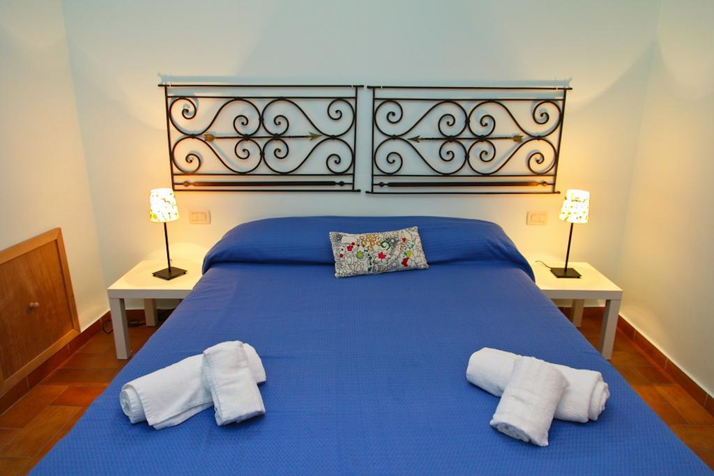 Porto Salvo Apartments - By Vacation Service Cefalù Δωμάτιο φωτογραφία